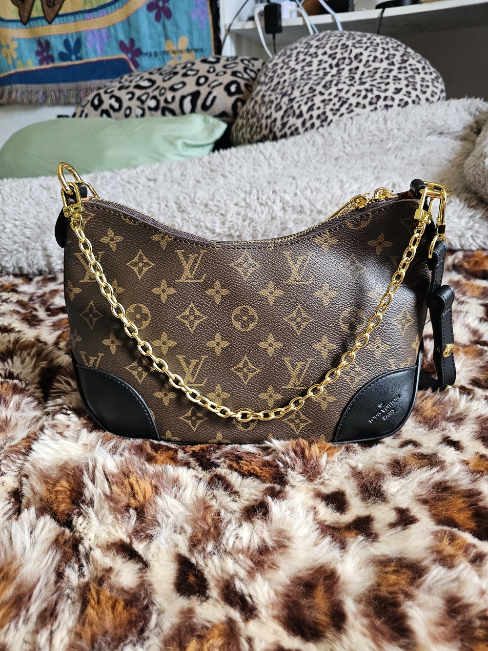 Louis Vuitton Monogram Canvas Brown Chain Shoulder Bag